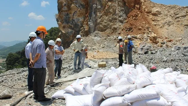 Điều kiện để được sử dụng vật liệu nổ công nghiệp là gì?